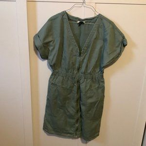 Universal threads zip up elastic waist dress size S color green